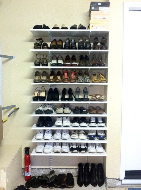 shoe organization using Rubbermaid shelving... Garage Shoe, Garage Shoe Rack, Garage Shoe Storage, Shoe Storage Design, Shoe Rack For Home, Organize Shoes, Garage Organization Tips, Diy Shoe Storage, Diy Shoe Rack