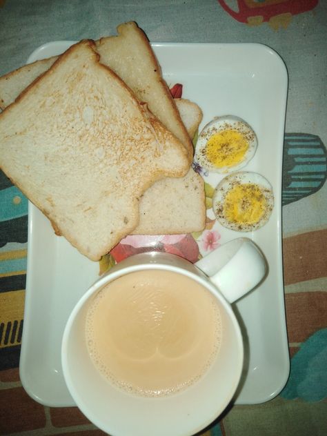 Indian Breakfast Snap, Snapchat Home, At Home Snap, Breakfast Snapchat, Breakfast Snap, Hand Dpz, Sandwich Breakfast, Home Snap, Breakfast At Home