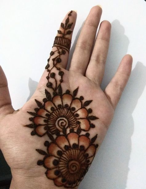 Henna|mehandi|henna art|inside hand|design Simple Henna Inside Hand, Inside Palm Henna Designs, Simple Henna Designs Inside Hand, Henna Inside Palm, Inside Henna Design, Mehendi Designs For Hands Inside, Inside Mehndi Designs, Simple Mehndi Designs Inside Hand, Inside Palm Henna