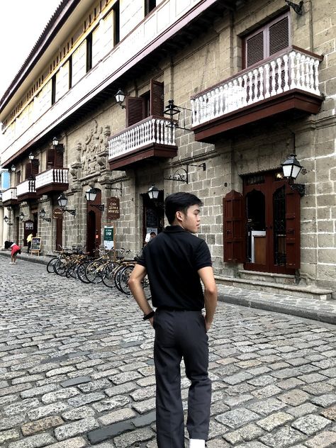 Gala wearing tito outfit in Intramuros, Manila Intramuros Outfit Ideas, Intramuros Photoshoot, Intramuros Outfit, Tito Outfit, Manila Fashion, Intramuros Manila, Gala Outfit, Travel Picture Ideas, Boyfriend Pictures