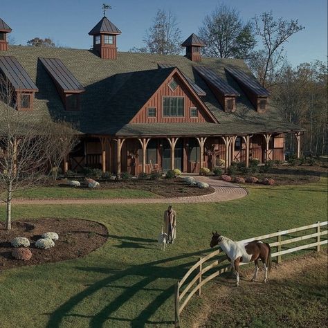 Countryside Life, Montana Ranch, Ranch Homes, Big Farm, House Country, Farm Lifestyle, Dream Life House, Casa Country, Life Vision