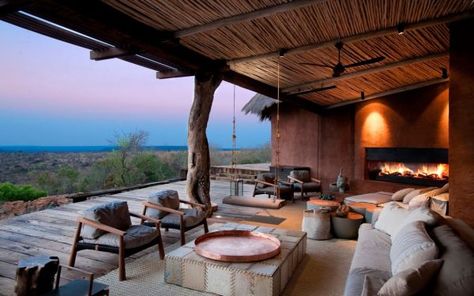 One day when I'm a millionaire I want to rent the villa at the Leobo Private Reserve in South Africa ;-)  (from www.homedit.com) African Lodges, Bush Lodge, Lodge Ideas, Luxury Safari Lodge, Lodge Design, Game Lodge, Luxury Safari, Luxury Lodge, Safari Lodge