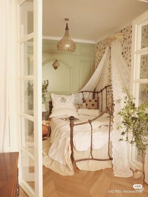 Casa Vintage, Cozy Room Decor, Dream House Rooms, घर की सजावट, Vintage Room, Dream Room Inspiration, Room Makeover Bedroom, Dream House Interior, Room Makeover Inspiration