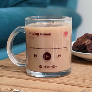 Spotify Gifts, Song Gifts, Spotify Video, Clear Mugs, Music Mug, Christmas Gifts For Teenagers, Belgium Chocolate, Spotify Code, Drinking Gift