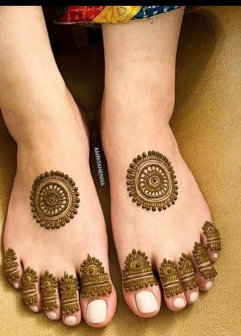 Leg Mehendi Design, Mehandi Designs Easy, Easy Mehndi Design, Simple Mehendi Designs, Simple Mehndi Design, Leg Mehndi, Legs Mehndi Design, Easy Mehndi, Mehndi Designs For Kids