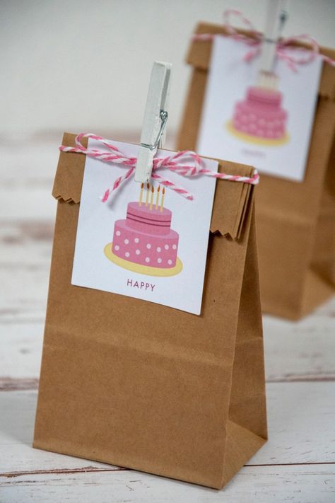 Birthday Tags Printable, Birthday Party Favor Bags, Birthday Cake Gift, Gift Tags Birthday, Faking It, Pink Happy Birthday, Cake Gift, Birthday Bag, Birthday Gift Tags