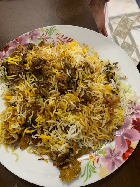 Homemade Biryani Snapchat, Biryani Snapchat, Biryani Snap, Beef Biryani, Khana Khazana, Coffee Doodle, Food Bbq, Apartment Goals, Delicacy Food