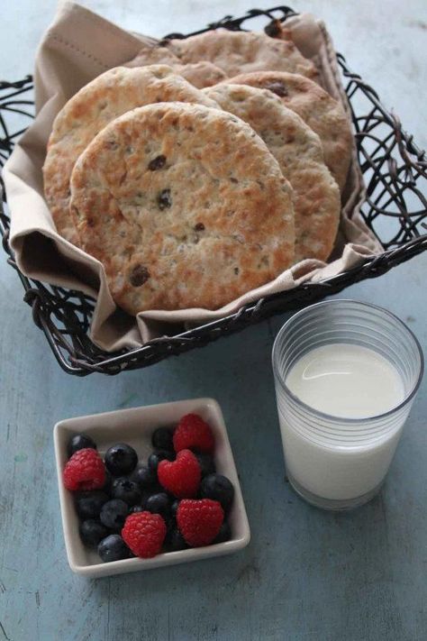 Ozery Pita Break Morning Rounds Morning Rounds Recipe, Breakfast Pita, Outdoor Cooking Recipes, Calorie Meals, What's For Breakfast, Breakfast Muffins, Breakfast Food, Week Meal Plan, Low Calorie Recipes