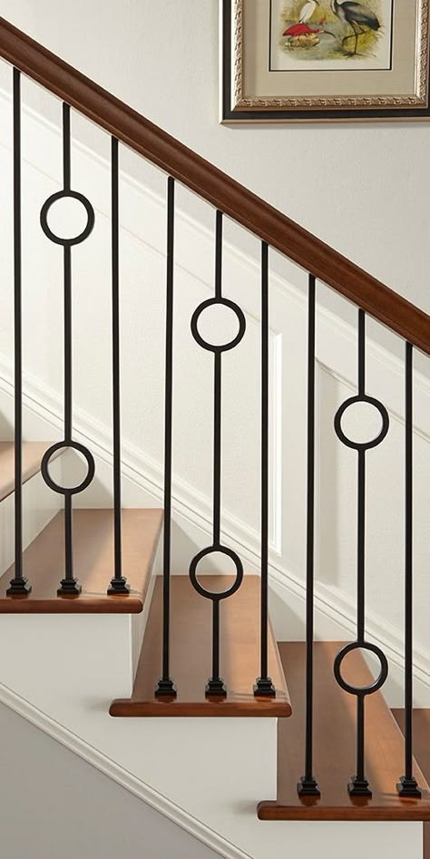 Metal Staircase Railing Design, Stair Iron Railing Ideas, Metal Stairs Design, Railing Design Stairs, Wooden Railing Stairs, Handrails Design, Iron Railing Design, Modern Stair Railing Ideas, Stairs Railing Design