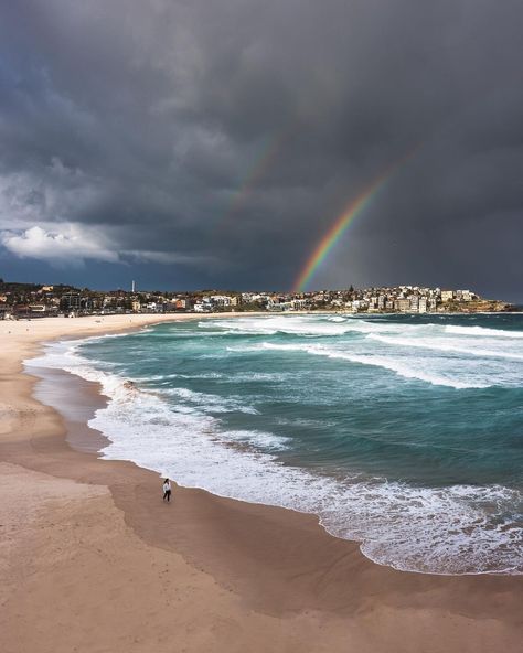 Bondi Australia, Bondi Beach Australia, Ayers Rock, Australia Sydney, After The Rain, Bondi Beach, Beach Australia, I Want To Travel, Best Places To Live