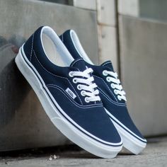 Bright Sneakers, Womens Wide Shoes, Mens Vans Shoes, Vans Era, Blue Vans, Classic Vans, Summer Shoe, Shoes Vans, Prom Shoes