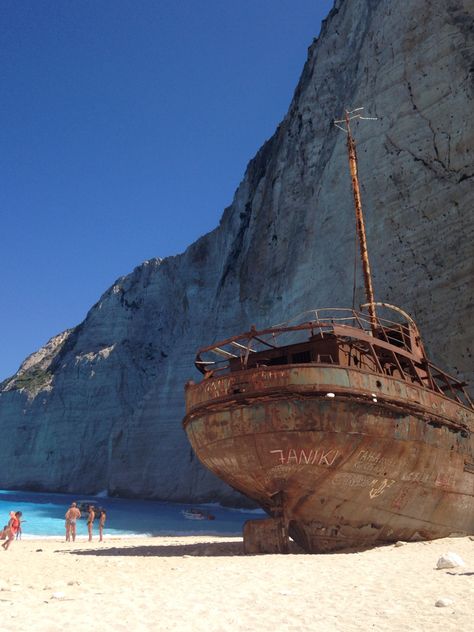 Shipwrecked beach . Super surf Zakynthos Greece Zakynthos Aesthetic, Zakynthos Greece, Greek Summer, Tropical Getaways, Going Places, Shipwreck, Greece Travel, Sailing Ships, Sailing