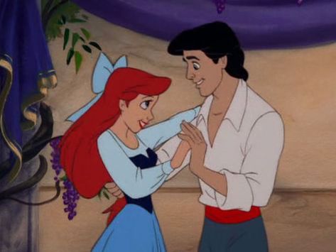 Ariel And Eric Aesthetic, Mermaid Poses, Disney Scenes, Princesa Ariel Disney, Ariel Eric, Drawing Concepts, Ariel And Eric, Disney Romance, Ella Bella