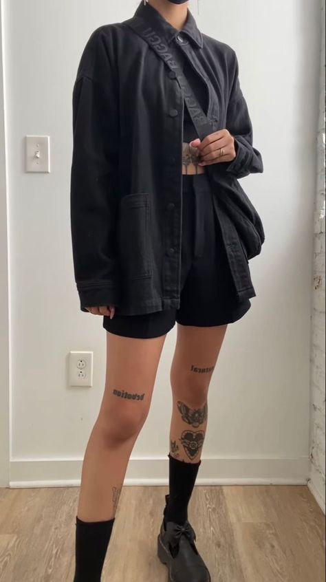 Minimalist Alternative Fashion, Queer Women Fashion, Femme Style Outfits, Non Binary Outfits, Non Binary Fashion, Tomboy Chic, Fits Aesthetic, Summer 24, All Black Outfit