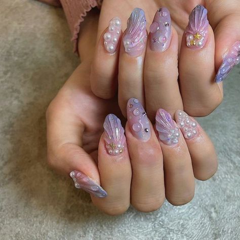 Korean Gel X Nails, Iridescent Gel Nails, Seashells Nails, Mermaid Acrylic Nails, Mermaid Nails Design, Korean Glass Nails, Apricot Nails, Seashell Nail Art, Mermaid Nail Art