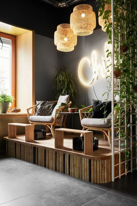 Jungle | ZE|Workroom Nail Salon Interior Design, Spa Room Decor, Spa Interior Design, Hair Salon Interior, Salon Suites Decor, Hair Salon Decor, Cafe Shop Design, Salon Suites, Beauty Salon Design