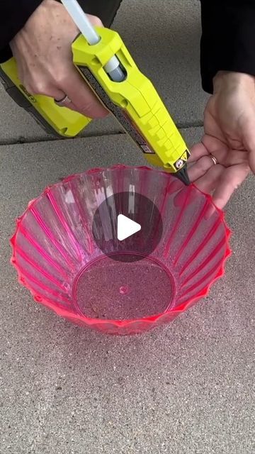 Hometalk on Instagram: "Dollar Tree Bowl Christmas Hacks 😱🎅" Christmas Bowl Decorations, Dollar Tree Bowls, Grinch Crafts, Hometalk Diy, Christmas Tips, Grinch Decorations, Christmas Crafts Diy Projects, Grinch Christmas Tree, Christmas Bowl