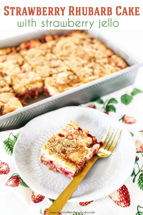 Rhubarb Jello Cake, Rhubarb Jello, Frozen Rhubarb Recipes, Rhubarb Strawberry Crisp, Strawberry Rhubarb Cake, Strawberry Jello Cake, Rhubarb Cake Recipes, Strawberry Rhubarb Recipes, Homemade White Cakes