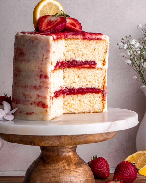 Strawberry Jam Cake, Lemon Cake Filling, Strawberry Lemon Cake, Strawberry Layer Cakes, Jam Cake, Strawberry Cake Filling, Moist Lemon Cake, Lemon Layer Cakes, Cake Filling