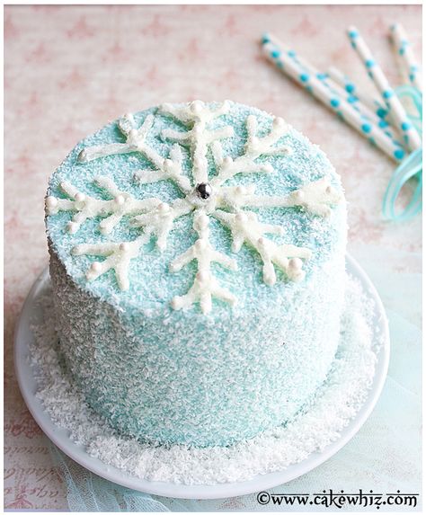 Chocolate Snowflake Cake - CakeWhiz Torte Frozen, White Chocolate Snowflakes, Jul Kaka, Winter Wonderland Cake, Bolo Frozen, Christmas Themed Cake, Cakes To Make, Snowflake Cake, Tree Box