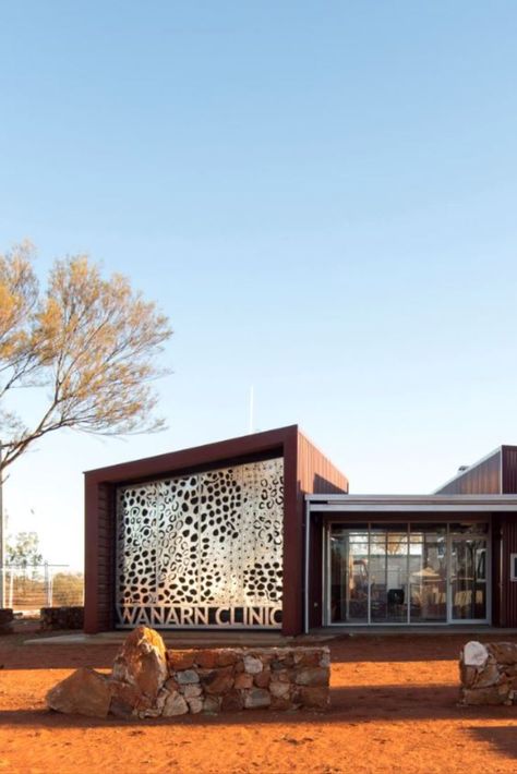 Designing with, not for, remote Aboriginal communities, Kaunitz and Yeung are changing the narrative of remote regional architecture – creating a new vernacular for Australian desert architecture. 

Puntukurnu Aboriginal Medical Service Healthcare Hub Newman/Wanarn Clinic | Traditional Land Owners: the Palyku People/Nakako People | Kaunitz Yeung Architecture | Photographer: Robert Frith , Brett Boardman | Writer: Cassandra Simpson Aboriginal Architecture Australia, Critical Regionalism Architecture, Aboriginal Architecture, Critical Regionalism, Desert Architecture, Central Australia, Australian Desert, Australian Architecture, Landscape Architecture Design