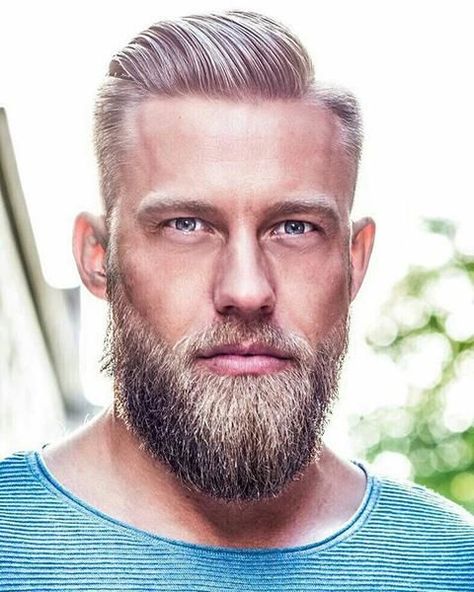 ducktail beard style for men Jordan Levine, Barba Hipster, Beard Styles Shape, Ducktail Beard, Beards And Mustaches, Beard Designs, Beard Shapes, Beard Styles Short, Best Beard Styles