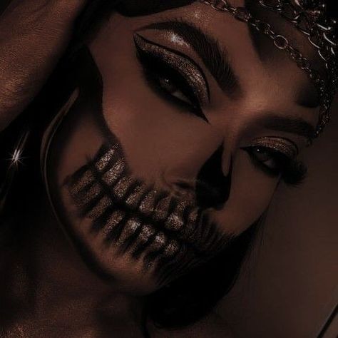 Pretty Skeleton Makeup, Midnight Mayhem, Halloween Skeleton Makeup, Eyeliner For Almond Eyes, Backyard Dinner, Angel Makeup, Women Skeleton, Euphoria Makeup, Cute Halloween Makeup