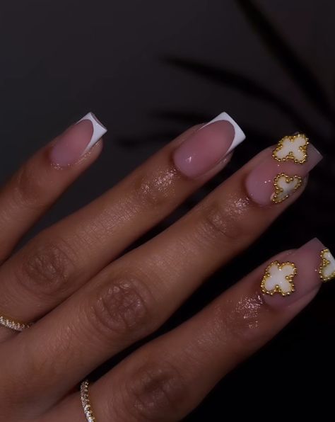 Luxury Short Nails, Baddie Short Nails, Short Birthday Nails, Acrylics Nails, Summer Baddie, Acrylic Nails Nude, Royal Blue Nails, Designer Nails, Pink Ombre Nails