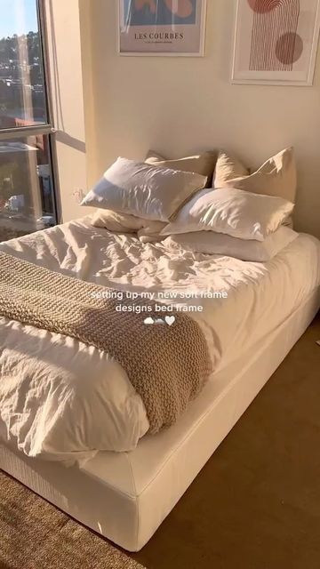 Fluffy Cloud Bed Aesthetic, Comfy Bed Astethic, Cloud Bed Frame Low, Comfy Bed Inspiration, Bedroom With No Bed Frame, Bed Inspo Cozy, Cloud Bed Ideas, Diy Cloud Bed, Cloud Bed Aesthetic