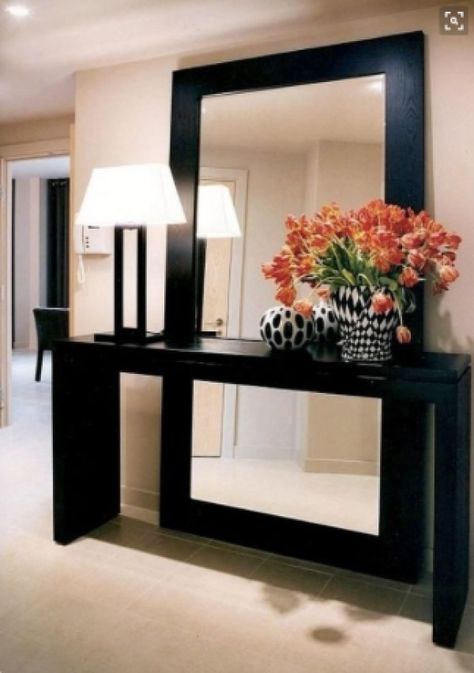 Styling your entryway - Mirrors Ingangs Decor, Vstupná Hala, Decor Ikea, Entry Way Design, Large Mirror, Design Case, Handmade Home, Home Fashion, 인테리어 디자인