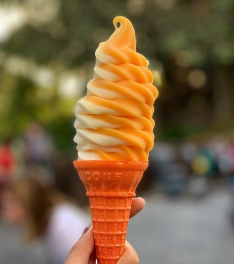 Orange Cream Aesthetic, Creamsicle Aesthetic, Poolside Shoot, Soft Ideas, Orange Ice Cream, Orange Dreamsicle, Rubber Hose, Orange Creamsicle, Sweet Snacks Recipes