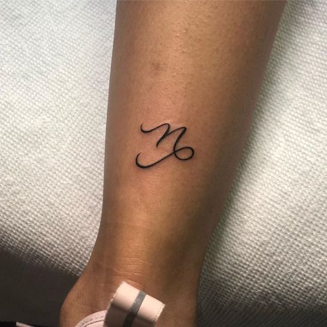 Tattoo Ideas For Capricorn, Small Tattoos Capricorn, Capricorn Small Tattoo Ideas, Capicorn Tatoos Ideas For Women, Dainty Capricorn Tattoo, Minimalist Capricorn Tattoo Ideas, Capricorn Ankle Tattoo, Capricorn Tattoo Ideas For Women, Capricorn Tattoo For Women