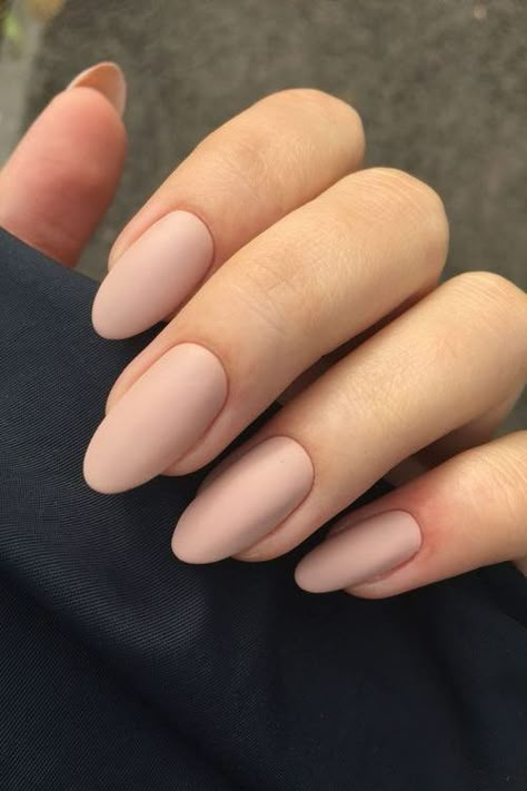 Matte Nude Nails, Neutral Nails Acrylic, Fall Nail Trends, Casual Nails, Oval Nails, Neutral Nails, Girls Nails, Luxury Nails, Fabulous Nails