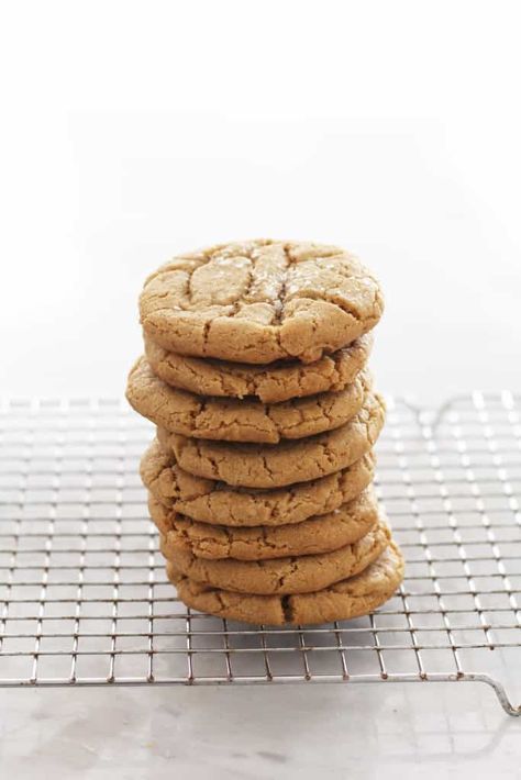 Brown Butter Sugar Cookies Sugar Butter Cookies, Small Batch Cookie Recipe, Soft Ginger Cookies, One Dish Kitchen, Small Batch Cookies, Ginger Cookie Recipes, Brown Sugar Butter, Soft Cookie Recipe, Butter Sugar Cookies