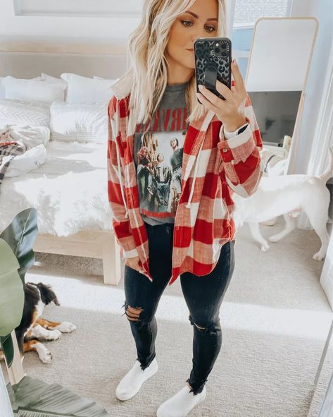 Motherhood Outfits, Harmonize Beauty, Harmony Beus, Trendy Mom Outfits, Flannel Outfits, Simple Fall Outfits, Trendy Mom, Cute Fall Outfits, Alter Ego