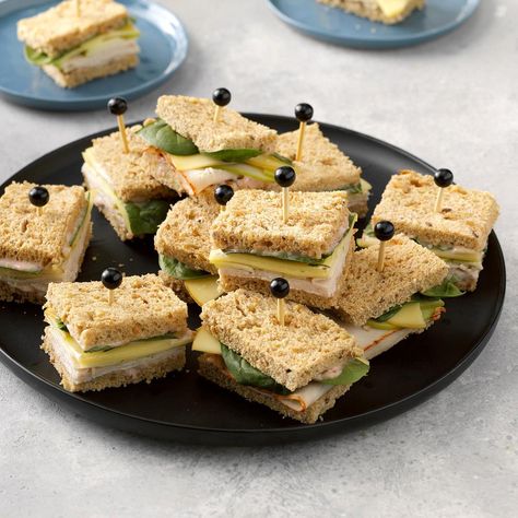 Cut into triangles or quarters, these fun mini sandwiches are a tasty addition to an afternoon tea gathering. The cranberry mayo lends an original flavor twist, and the apples give them a sweet-tart crunch. —Taste of Home Test Kitchen Cranberry Mayo, Cranberry Walnut Chicken Salad, Walnut Chicken Salad, Summer Picnic Food, Tea Party Sandwiches, Tea Sandwiches Recipes, Party Sandwiches, Cold Lunches, Apple Tea