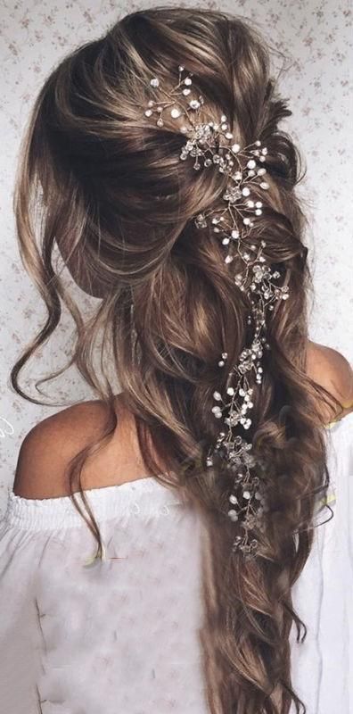 Winter Wedding Hairstyles - Discovered what you like? - Go for the collection today, Click for more fantastic inspirations. Vine Hair Piece, Beach Wedding Hair Accessories, Wedding Hairstyles And Makeup, Bride Hair Jewelry, Headpiece Hairstyles, Winter Wedding Hair, Boho Bridal Hair, Crystal Hair Accessories, Beach Wedding Hair