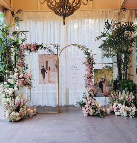 Photo Area For Wedding, Wedding Photo Backdrop, Romantic Wedding Colors, Photo Area, Dream Wedding Decorations, Wedding Photo Gallery, Wedding Mood Board, Wedding Welcome Signs, Wedding Mood