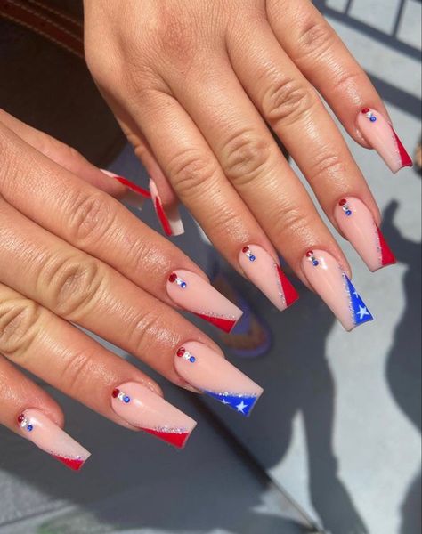 Coffin Shape 4th Of July Nails, Short Square Acrylic Nails 4th Of July, 4th Of July Nail Designs Square, 3d 4th Of July Nails, 4th Of July Nail Designs Coffin, 4th Of July Nails With Rhinestones, 4 Th Of July Nail Designs, 4th Of July Acrylics, 4th Of July Acrylic Nail Designs