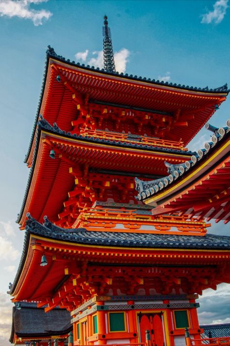 The Kiyomizu-dera temple is the end point to the labyrinth of shops and stalls in the Gion District . It is situated high up on the city and therefore provides good views of Kyoto. The exquisite colors of the temple make it a brilliant backdrop for any photographer.  #kyoto #japan #asia #temple #kiyomizudera #giondistrict #gion #travel #ecksplorer #ck_the_explorer #explorekyoto #wanderingjapan #japanexplorer #journeythroughjapan # raw_japan #visitjapanJP #japanloverme Kiyomizudera Temple Kyoto Japan, Kiyomizudera Temple, Arashiyama Bamboo Grove, Places To Visit In Japan, Japan Travel Photography, Good Views, Kyoto Temple, Japan Beach, Kiyomizu-dera Temple