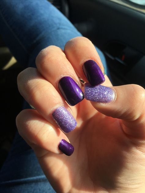 Purple Gel Polish Nail Designs, New Years Eve Nails Purple, Purple And Sparkle Nails, Purple Nail Polish Designs, Dark Purple Nails For Prom, Purple Prom Nails Short, Purple Dipped Nails, Purple Gel Overlay Nails, Royal Purple Nails Design