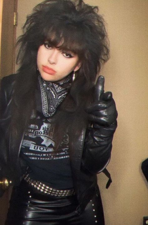 80s hair
80s outfit
80s style
80s fashion
taniaaa.15 80s Hair Rockstar, 80’s Hair Metal, 80s Hair Punk, Women’s Punk Haircuts, Glam Metal Makeup 80s, 80s Metalhead Aesthetic Women, 80s Metal Hair Women, 80s Rocker Hairstyles For Women, Vintage Rocker Style