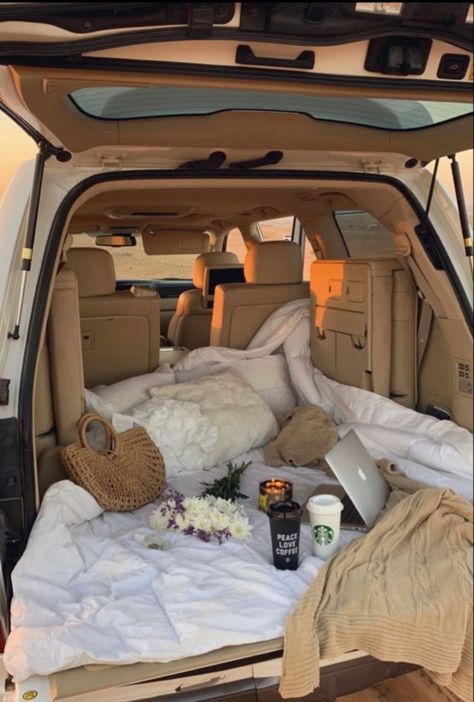 Car Interior Design, Old School Bus, Dream Dates, Cute Date Ideas, Fun Sleepover Ideas, Car Boot, Car Interior Decor, Dream Lifestyle, Future Car