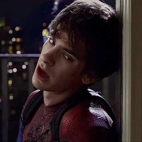 Spider Man Icons, Peter Parker Andrew Garfield, Spider Men, Andrew Garfield Spiderman, Garfield Spiderman, Bug Boy, Spiderman Movie, The Amazing Spider Man, Man Icon