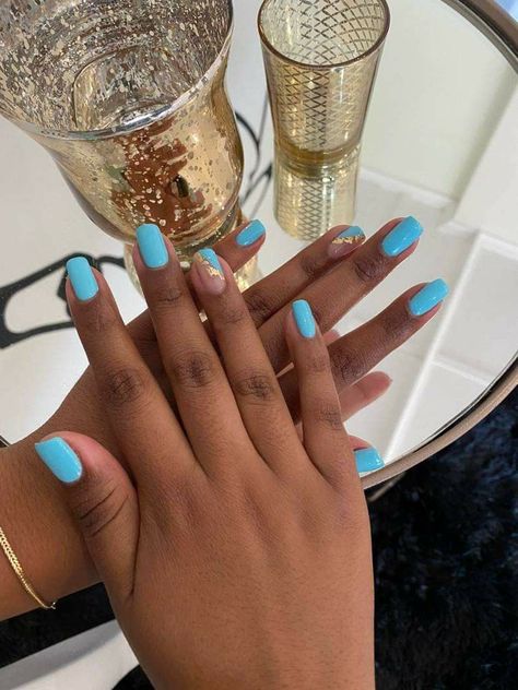 Ocean Blue Nails Short, Manicure Ideas Blue, Cute Teal Nails, Topaz Nails, Natural Gel Nails Ideas Short, Teal Manicure, Teal Blue Nails, Vacation Nails Black Women, Feminine Goals