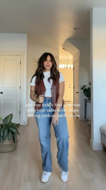 Ashley Guzman✨ on Instagram: "you’re going to want to save this for later when you go fall outfit shopping 🛍️ ✨🍁🍂 #falloutfit #outfitinspo #midsize #midsizeoutfits #midsizefashion #midsizeblogger #falloutfit" Going Out Outfits Curvy, Midsize Outfits Aesthetic, Midsize Body Outfits, Midsize Winter, Semi Casual Outfit, Outfit Midsize, Mid Size Outfits, Chubby Style, Midsize Outfit