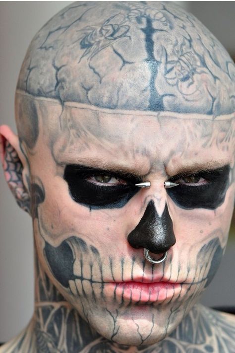 Horror Skull Face Tattoo, Rick Genest, Arte Zombie, Zombie Face, Dinosaur Tattoos, Zombie Girl, Face Tattoos, Skull Makeup, Skull Face