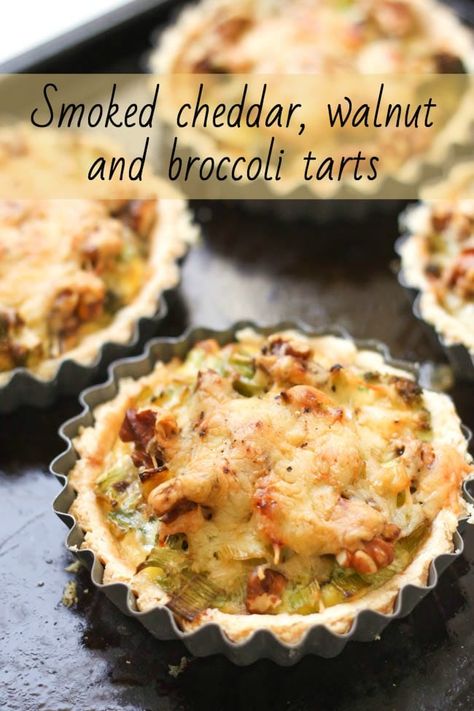 Buttered Potatoes, Fingerfood Recipes, Diy Easy Recipes, Smoked Cheese, Savory Tart, Savoury Baking, Xmas Food, Tart Recipes, Vegetable Dishes