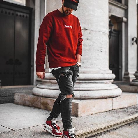 Best street outfit b Jordan 1 Outfit Men, Jordans Outfit For Men, Outfit Street Style, Japan Streetwear, Jeans Outfit Men, Jordan Outfit, Red Sweatshirt, Street Style Outfits Men, Street Fashion Men Streetwear