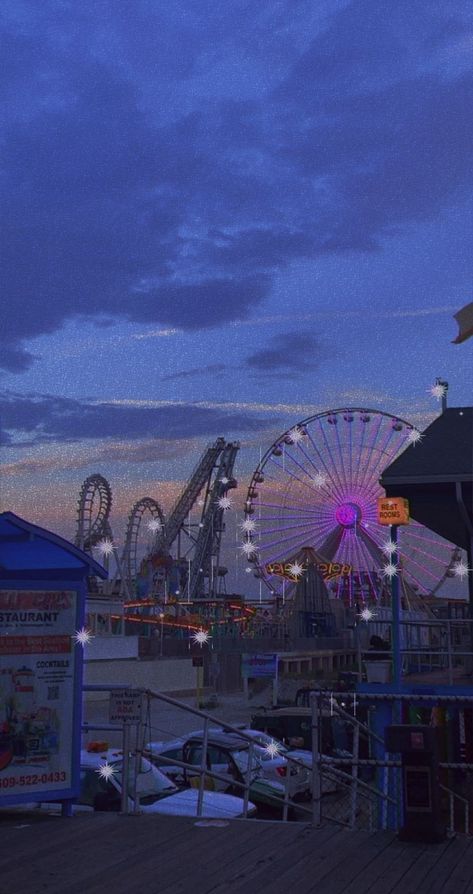 Faris Wheel Aesthetic, Rollercoaster Aesthetic Wallpaper, Park Aesthetic Background, Rollar Coasters Aesthetic, Rollercoaster Wallpaper, Roller Coaster Wallpaper, Rollar Coster, Roommate House, Roller Coaster Aesthetic